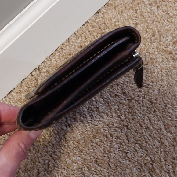 COACH Signature Stripe Jacquard Fabric Trifold Long Wallet - Picture 3 of 13